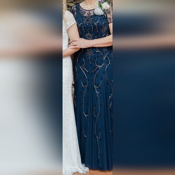 Adrianna Papell Hand-Beaded Godet Gown in Navy, Size 14 - Picture 4 of 9